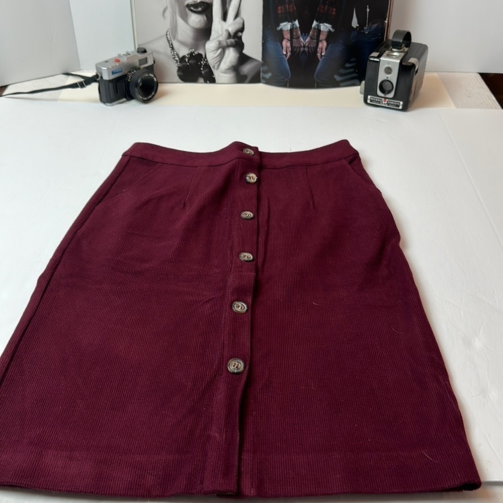 Skies Are Blue Kaila Burgundy Corduroy Button Front Mini Skirt Small